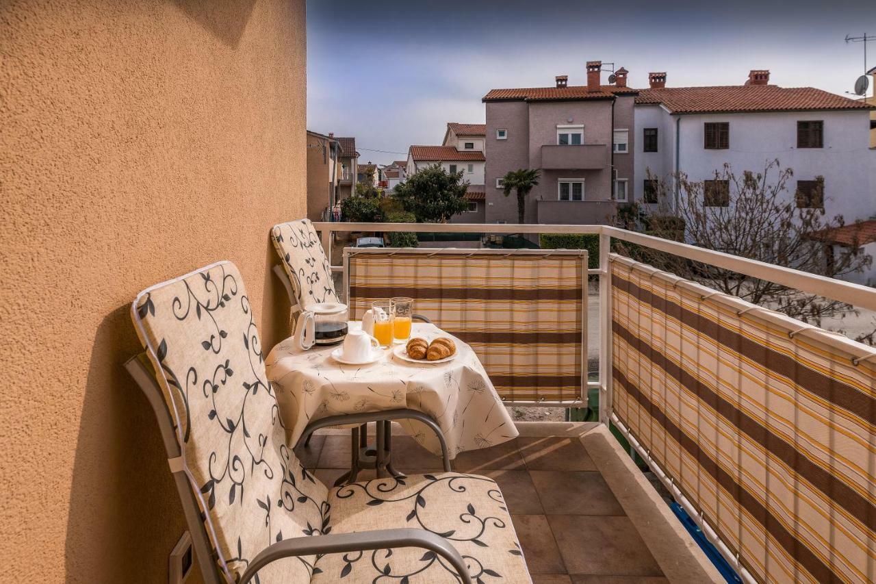 Apartman Bordeaux 29 *