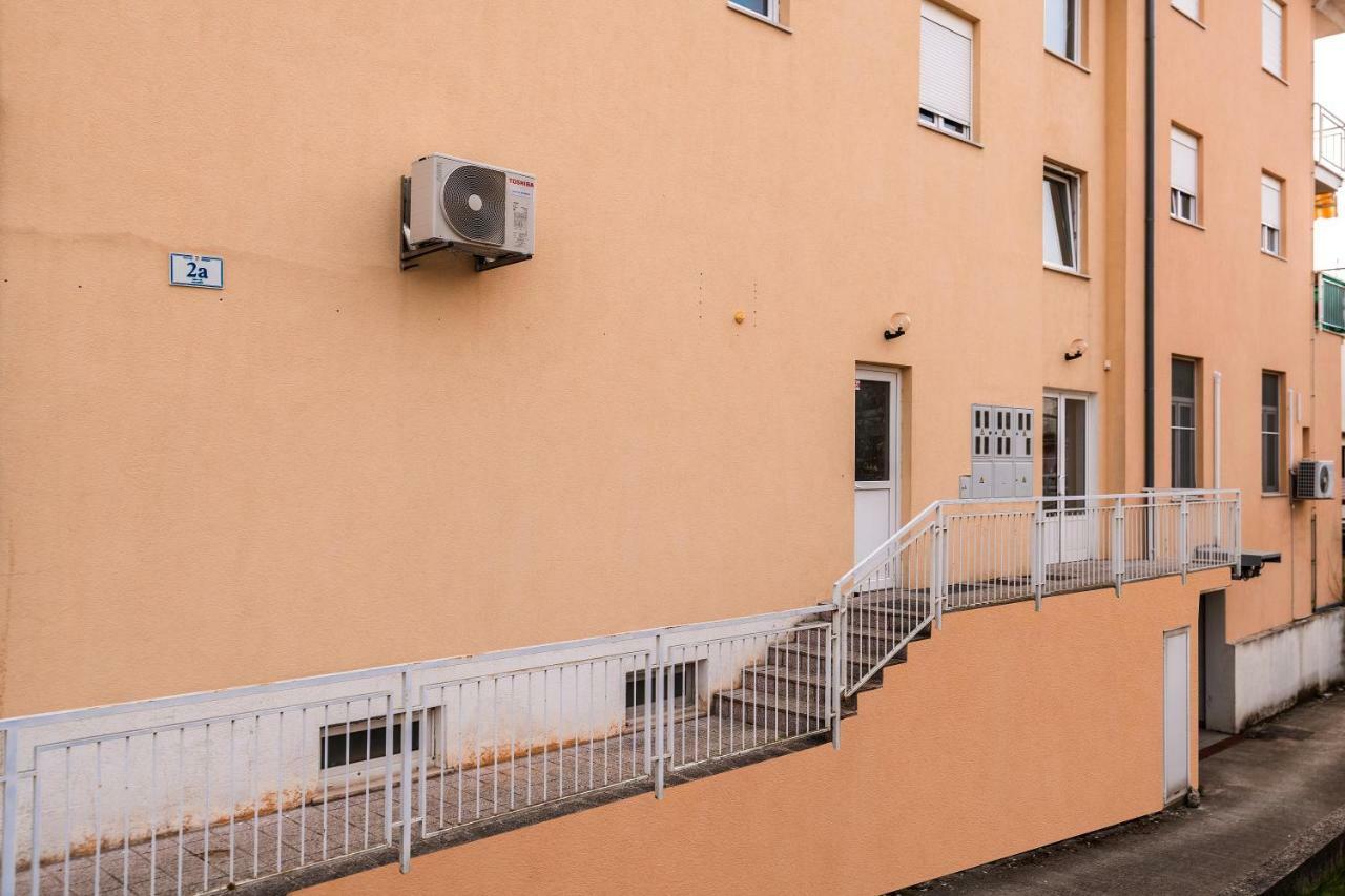 Bordeaux 29 *